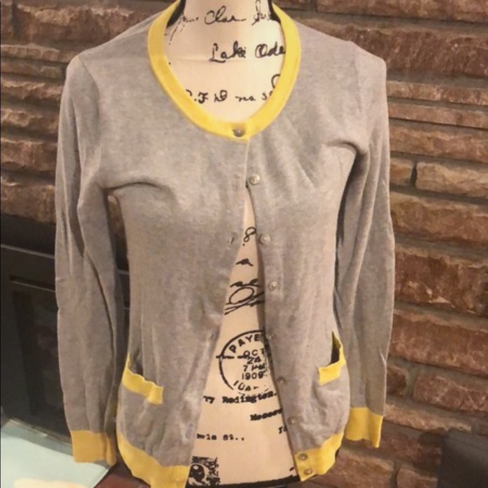 Old Navy Button-Up Cardigan (Small)